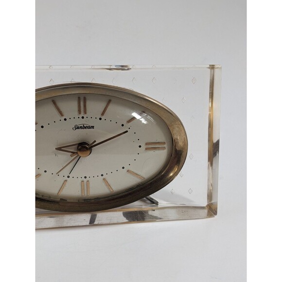 Vintage Sunbeam Lucite Bedside Clock Model B008 Hollywood Regency Glam Gold - Picture 4 of 16